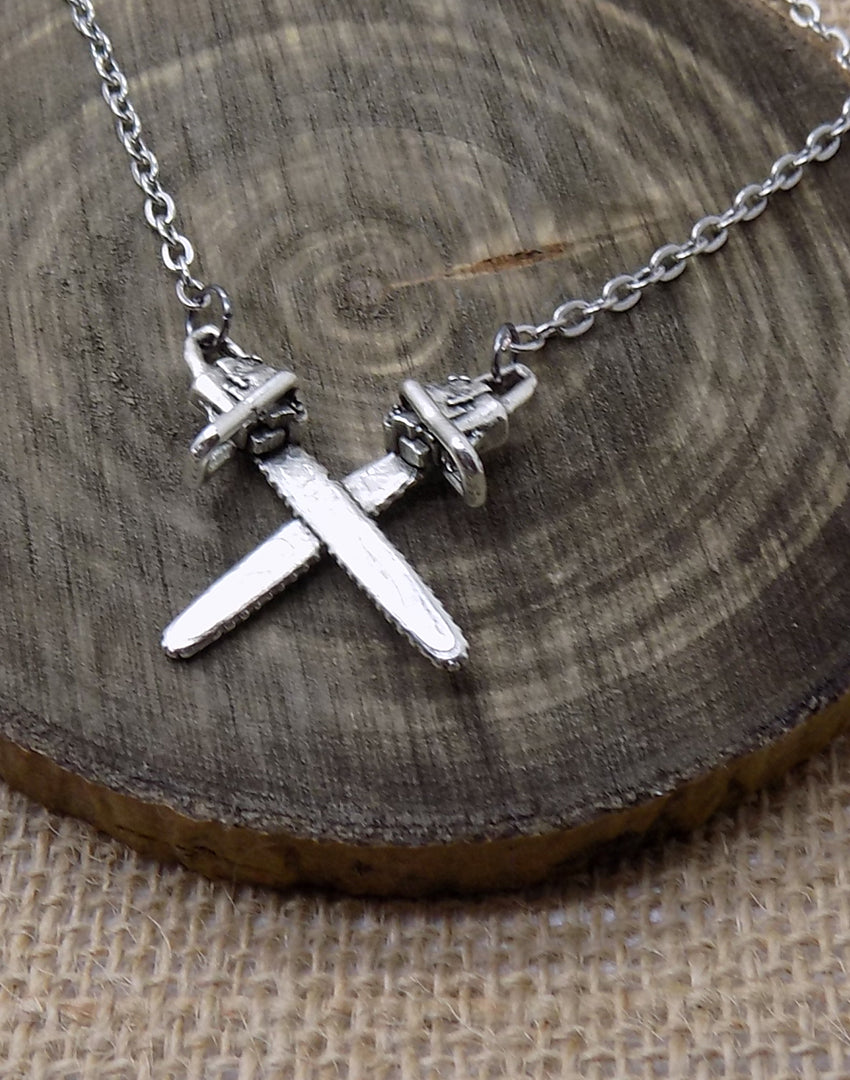CHAINSAW PENDANT | SILVER | 悪魔のいけにえ し Chainsaw Man Pendant – Head Handcrafted in Sterling Silver