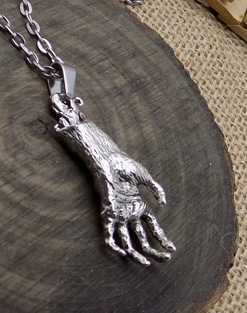 The Monkey’s Paw Necklace silver edition – Zanti Jewelry
